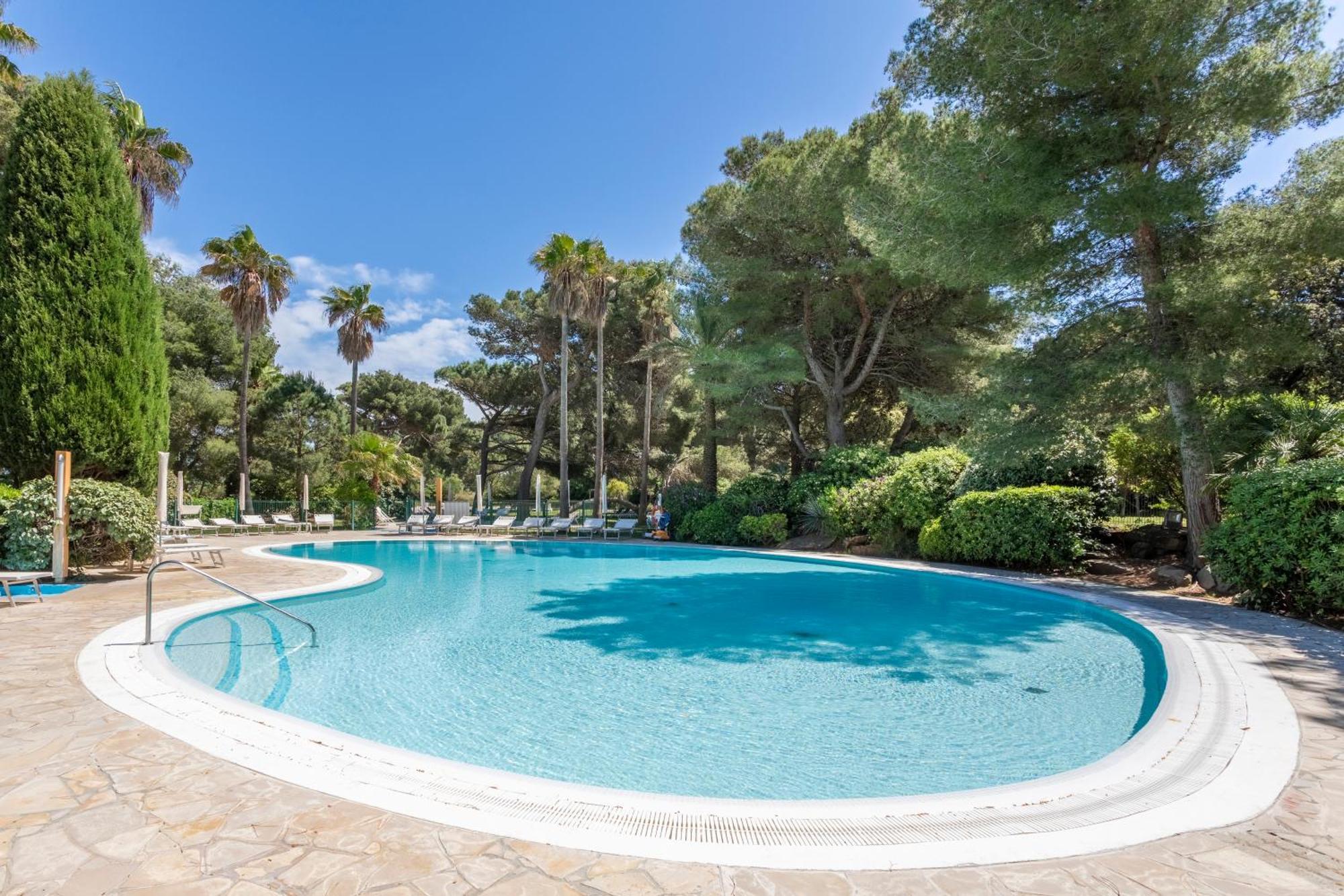 Residence Pierre & Vacances La Pinede Hyères Eksteriør bilde